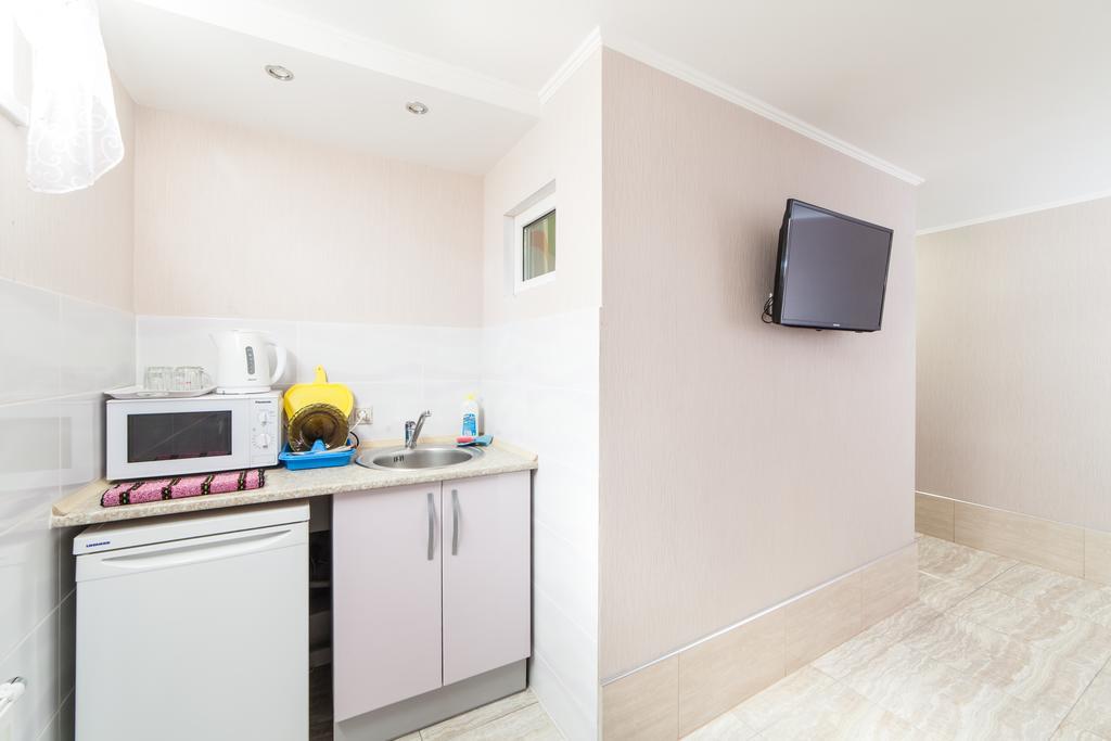 Home Comfort Livoberezhna Iec Kiev Dış mekan fotoğraf