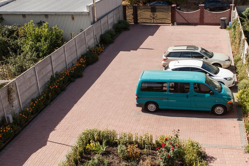 Home Comfort Livoberezhna Iec Kiev Dış mekan fotoğraf