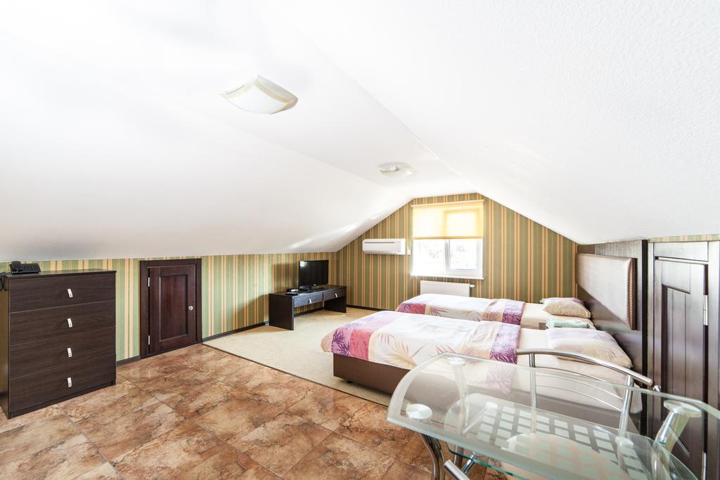 Home Comfort Livoberezhna Iec Kiev Dış mekan fotoğraf