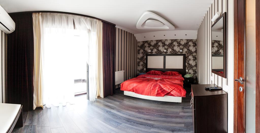 Home Comfort Livoberezhna Iec Kiev Dış mekan fotoğraf