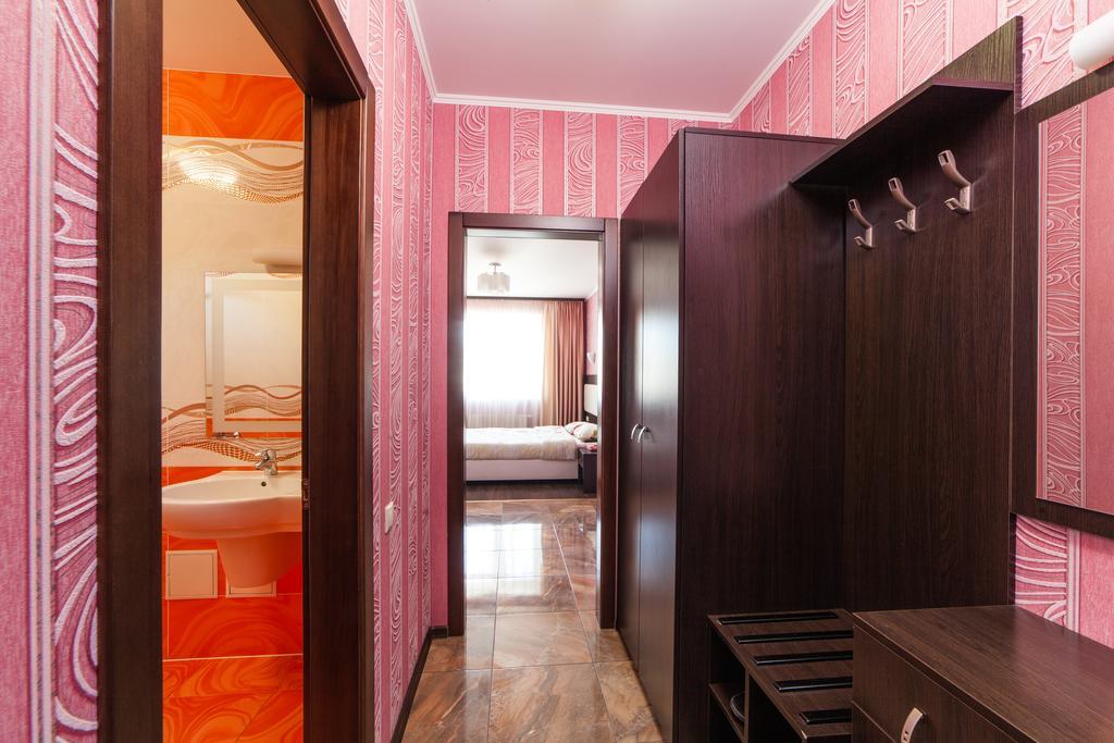 Home Comfort Livoberezhna Iec Kiev Dış mekan fotoğraf